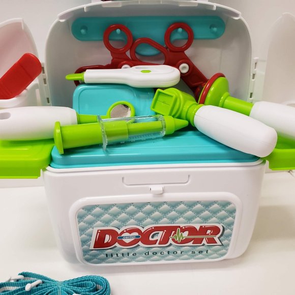 New Doctors Kit Backpack - Picture 11 of 13